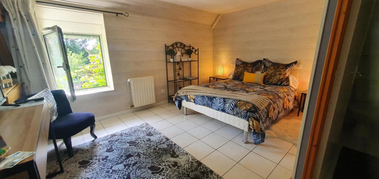Chambres D'Hotes Avec Piscine Aux Agapanthes De Cromel - Mont Saint Michel Εξωτερικό φωτογραφία